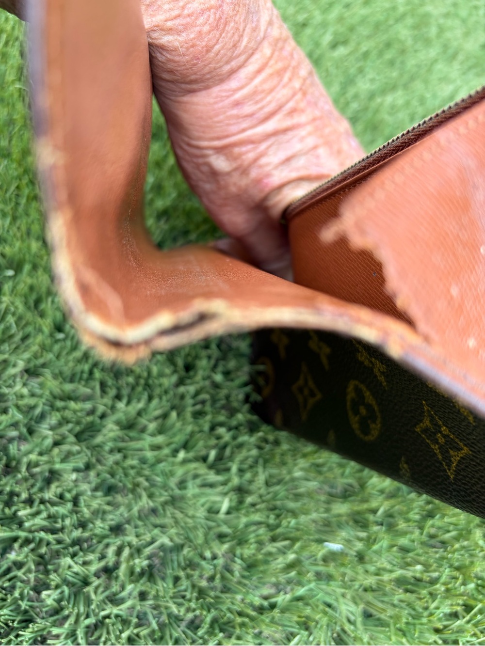 Louis Vuitton Monogram Long Wallet Sarah Authentic 1996 DateCode Spain Damaged - Picture 11 of 12